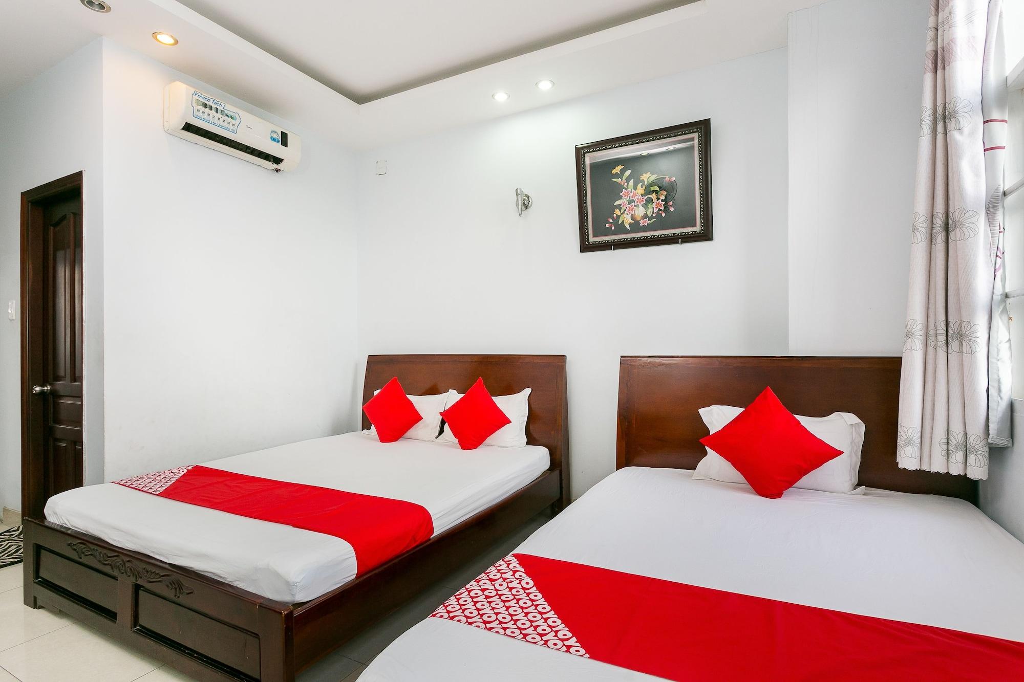 Oyo 130 Tuan Long Hotel Ho Chi Minh-staden Exteriör bild