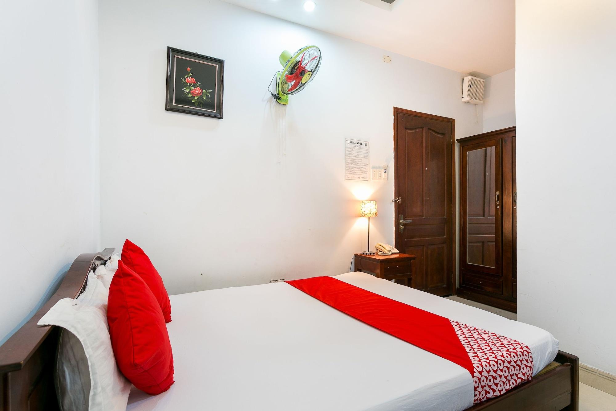 Oyo 130 Tuan Long Hotel Ho Chi Minh-staden Exteriör bild